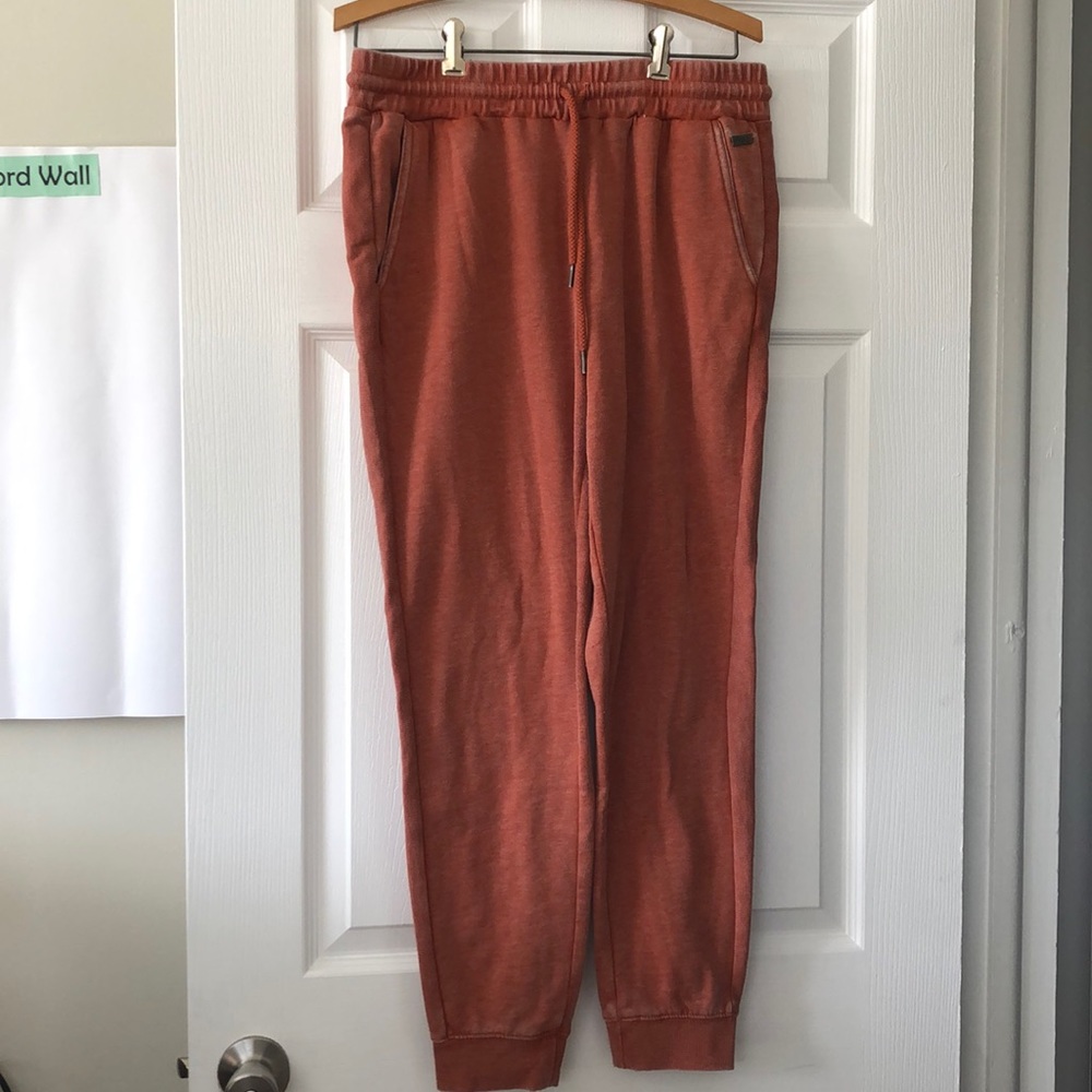 Roxy sweats